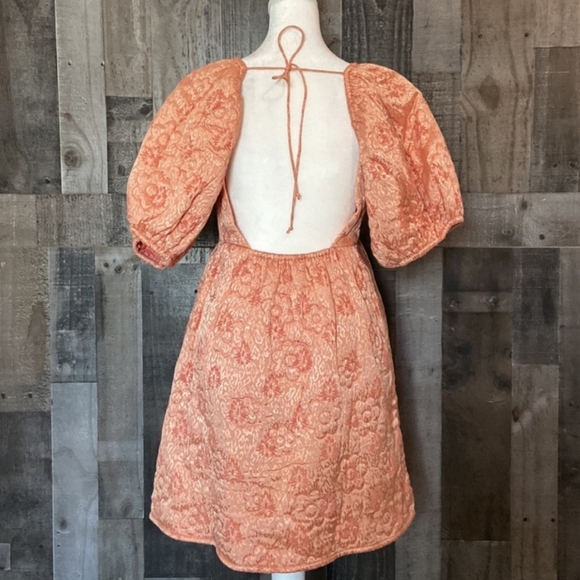 Kimchi Blue Astrid Coral Textured Floral Mini Babydoll Dress Puff Sleeves S - Picture 6 of 14